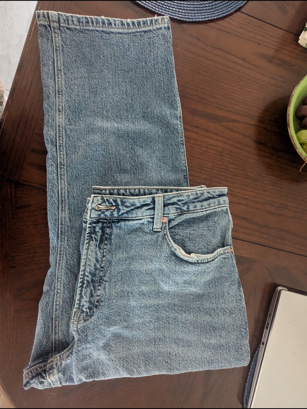 Reitmans Light Blue Straight Leg Jeans